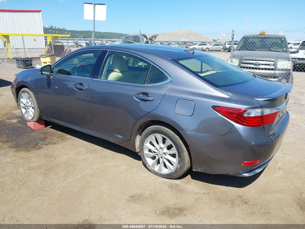 JTHBW1GG1D2****** · 2013 LEXUS ES 300H · 3/11