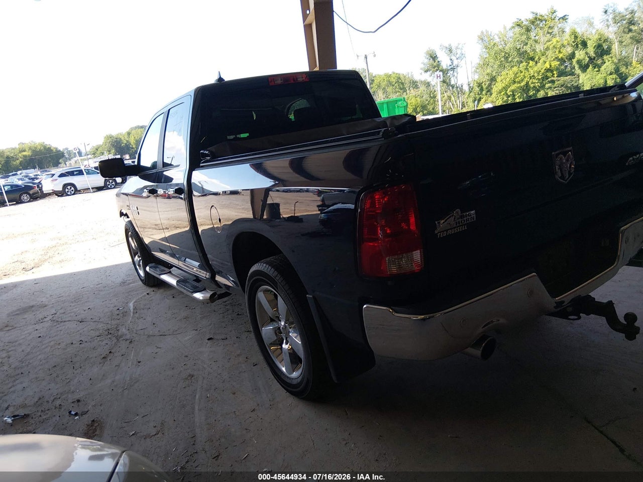2017 RAM 1500 BIG HORN  4X4 6'4 BOX · 3/11