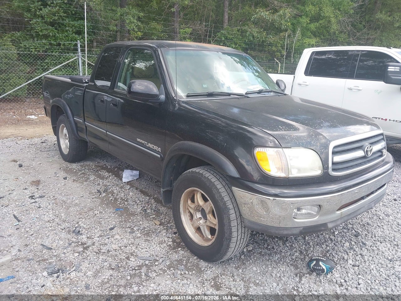 5TBBT48182S****** · 2002 TOYOTA TUNDRA LTD V8