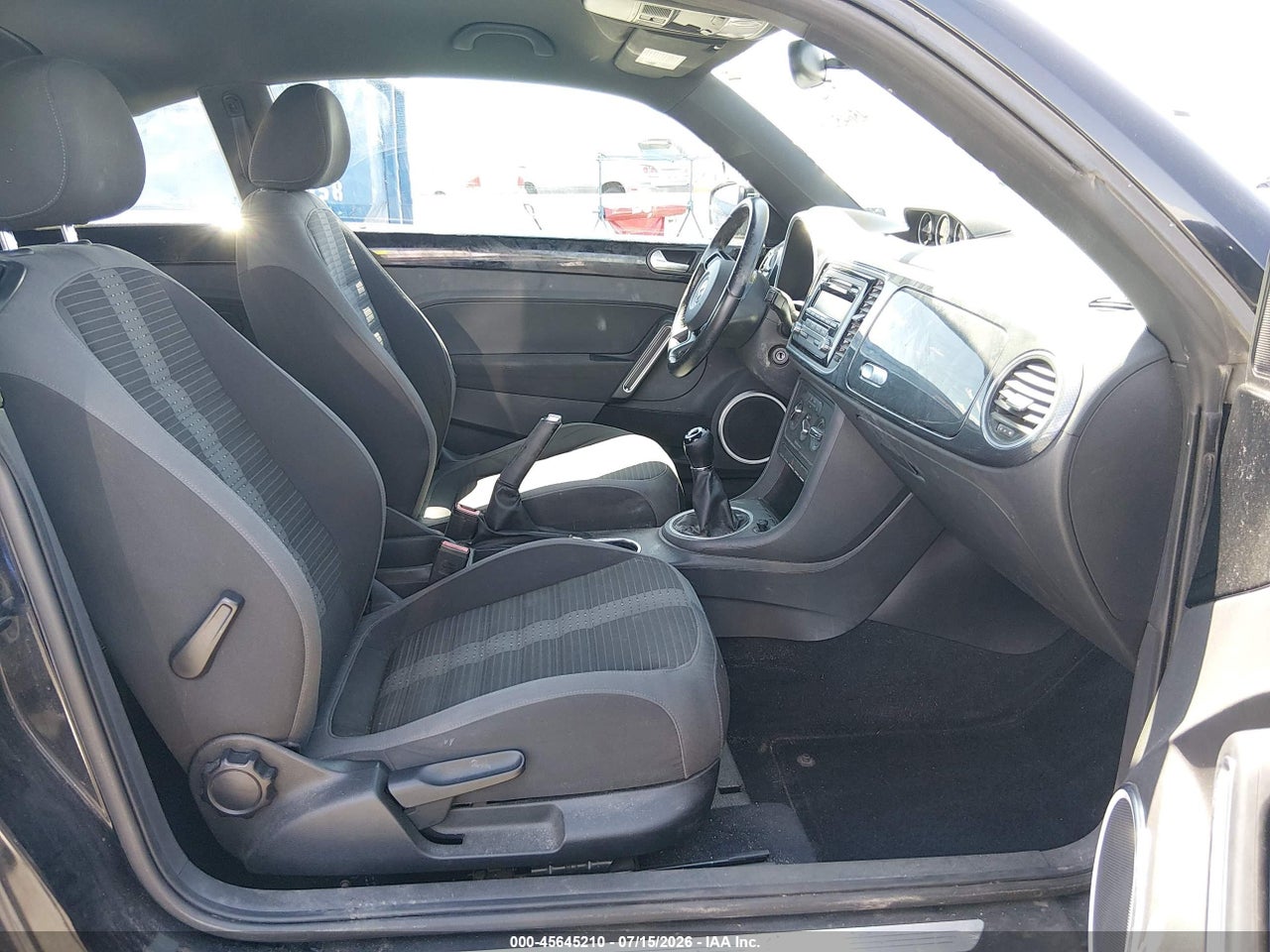 2012 VOLKSWAGEN BEETLE 2.0T · 5/10