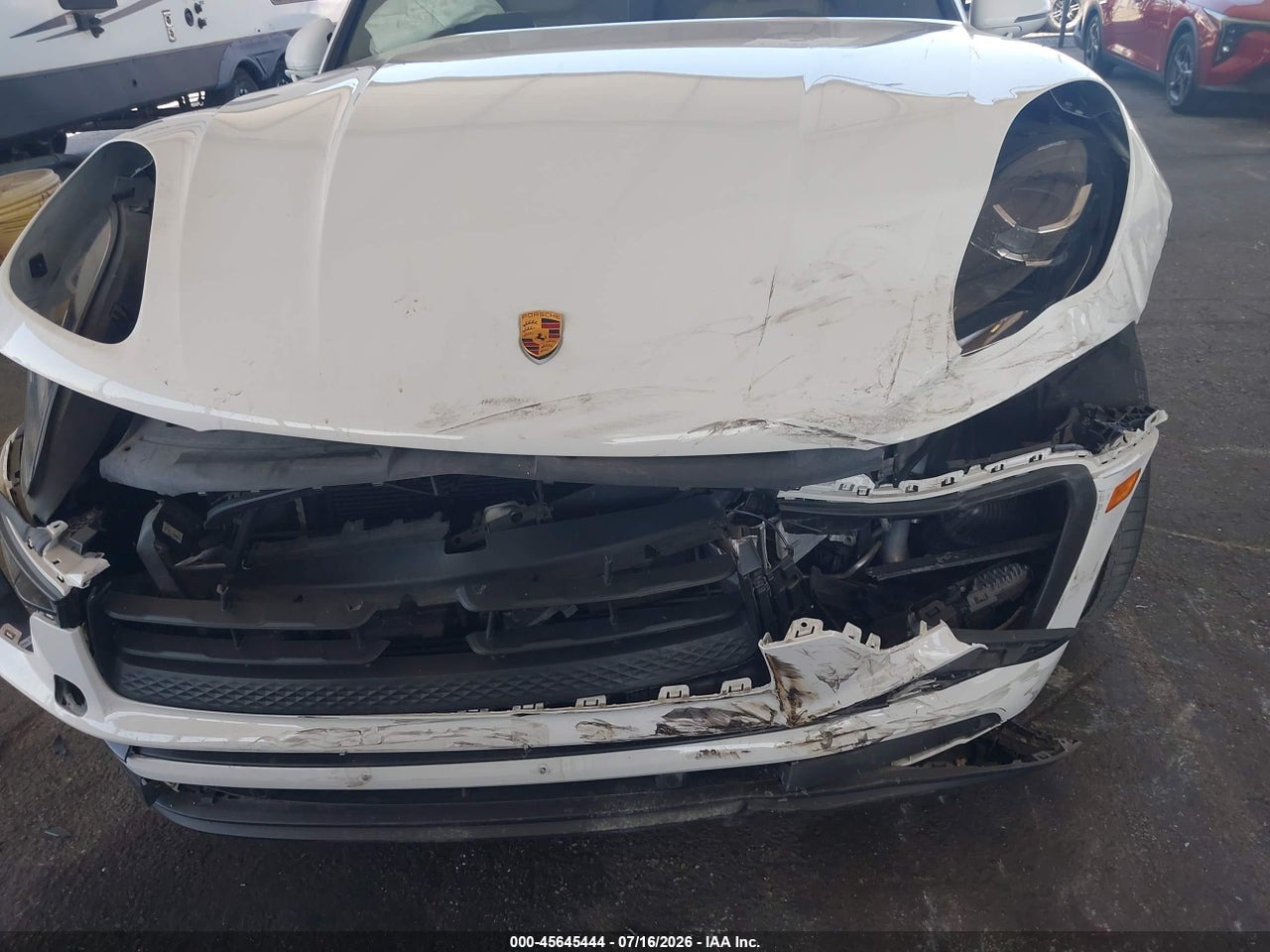 2023 PORSCHE MACAN T · 6/10