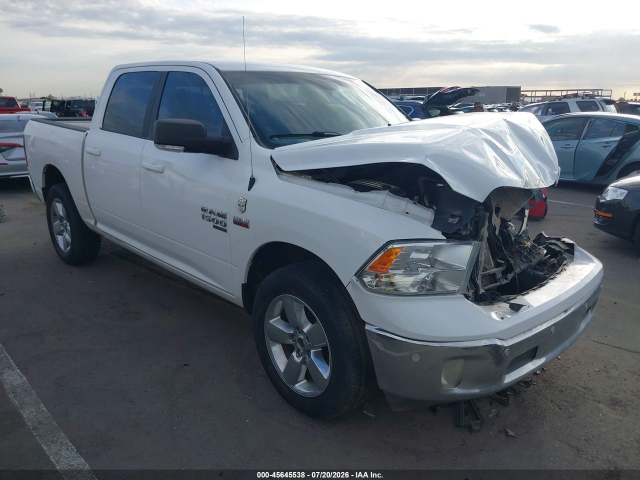 1C6RR7LT0KS****** · 2019 RAM 1500 CLASSIC BIG HORN  4X4 5'7 BOX