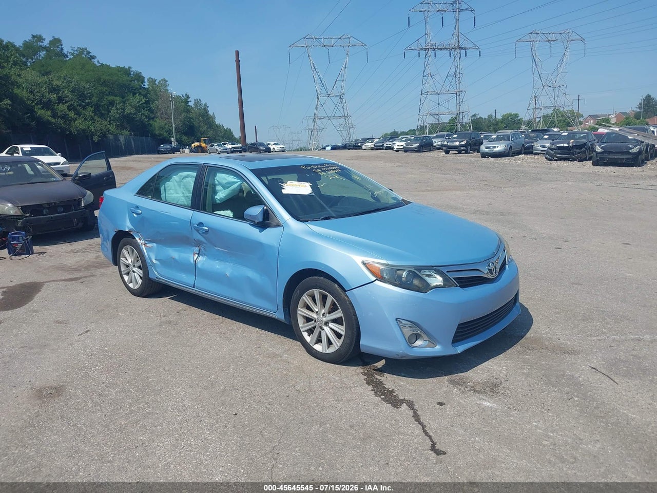 4T4BF1FK1DR****** · 2013 TOYOTA CAMRY XLE