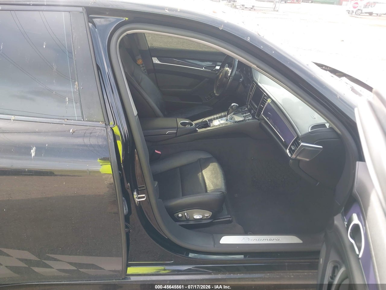 2011 PORSCHE PANAMERA 4 · 5/11