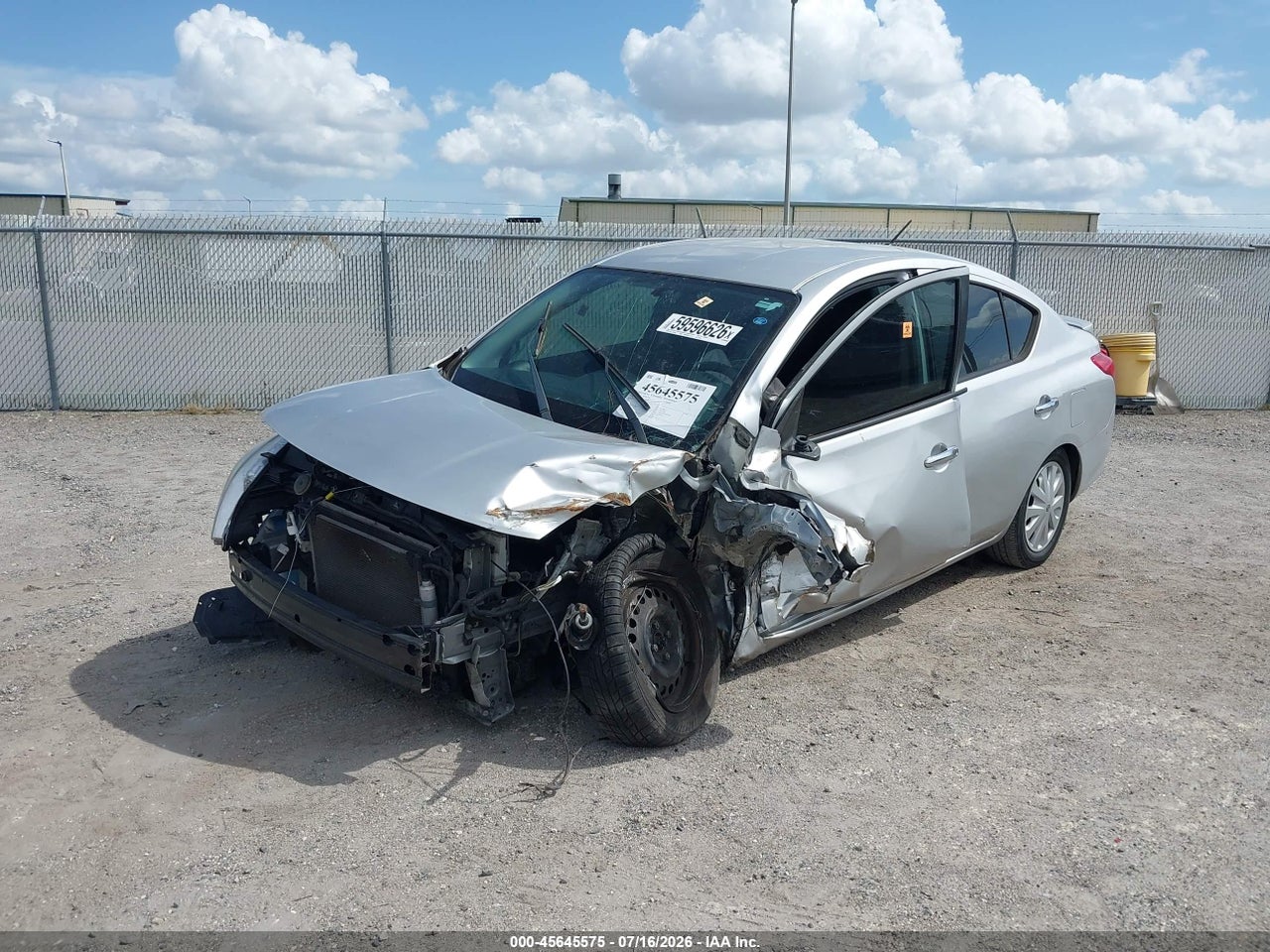 2017 NISSAN VERSA 1.6 SV · 2/11