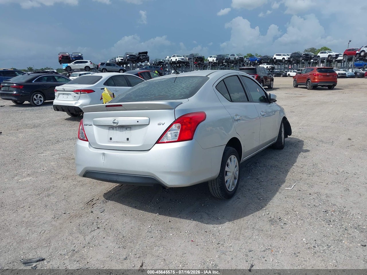 2017 NISSAN VERSA 1.6 SV · 4/11