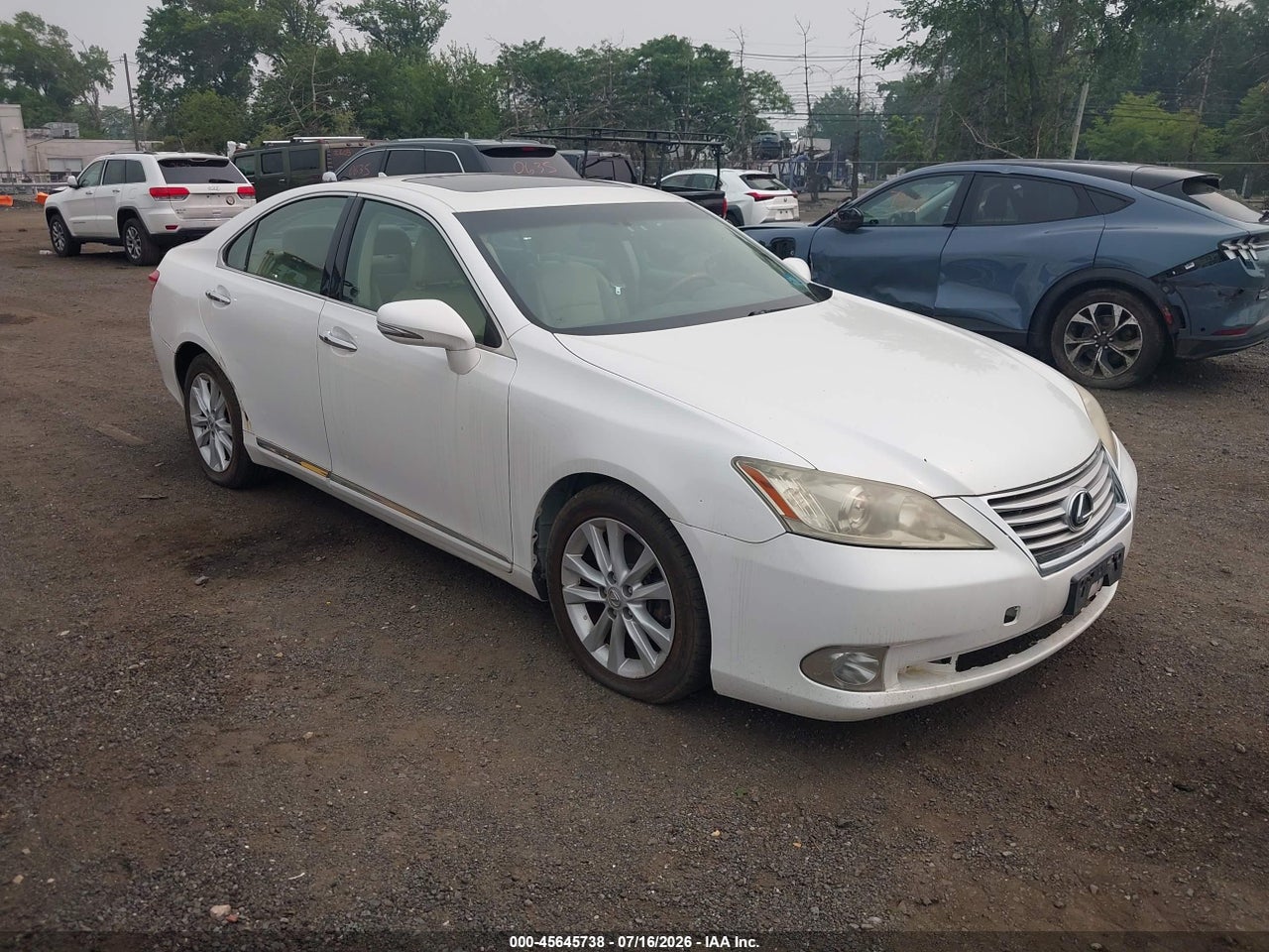 JTHBK1EG0B2****** · 2011 LEXUS ES 350