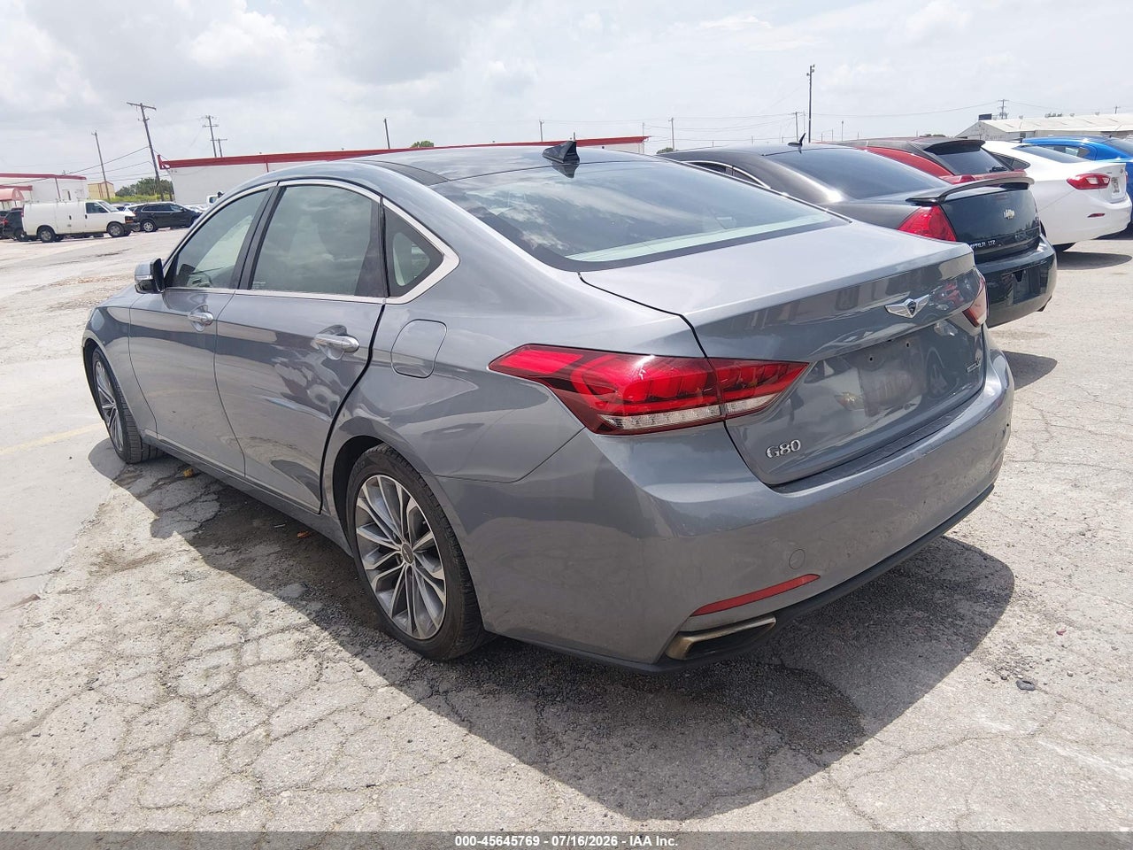 2015 HYUNDAI GENESIS 3.8 · 3/11