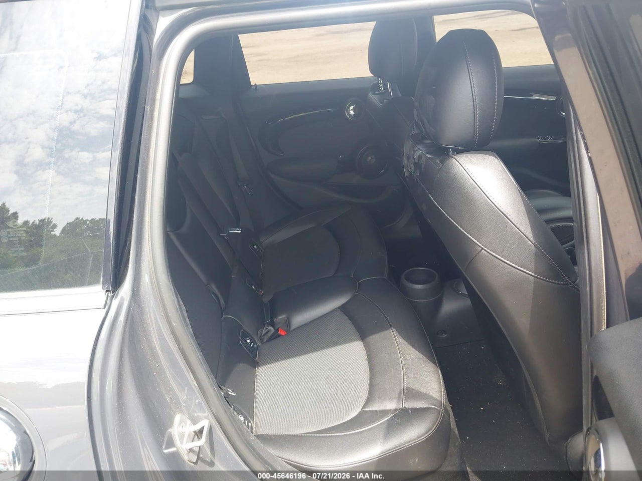WMWXU3C55G2****** · 2016 MINI HARDTOP COOPER S · 8/11