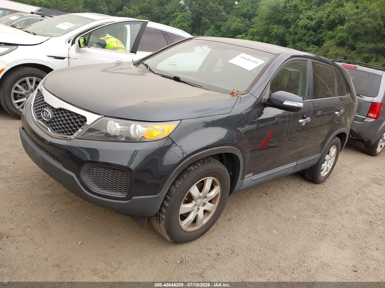 2013 KIA SORENTO LX · 2/11