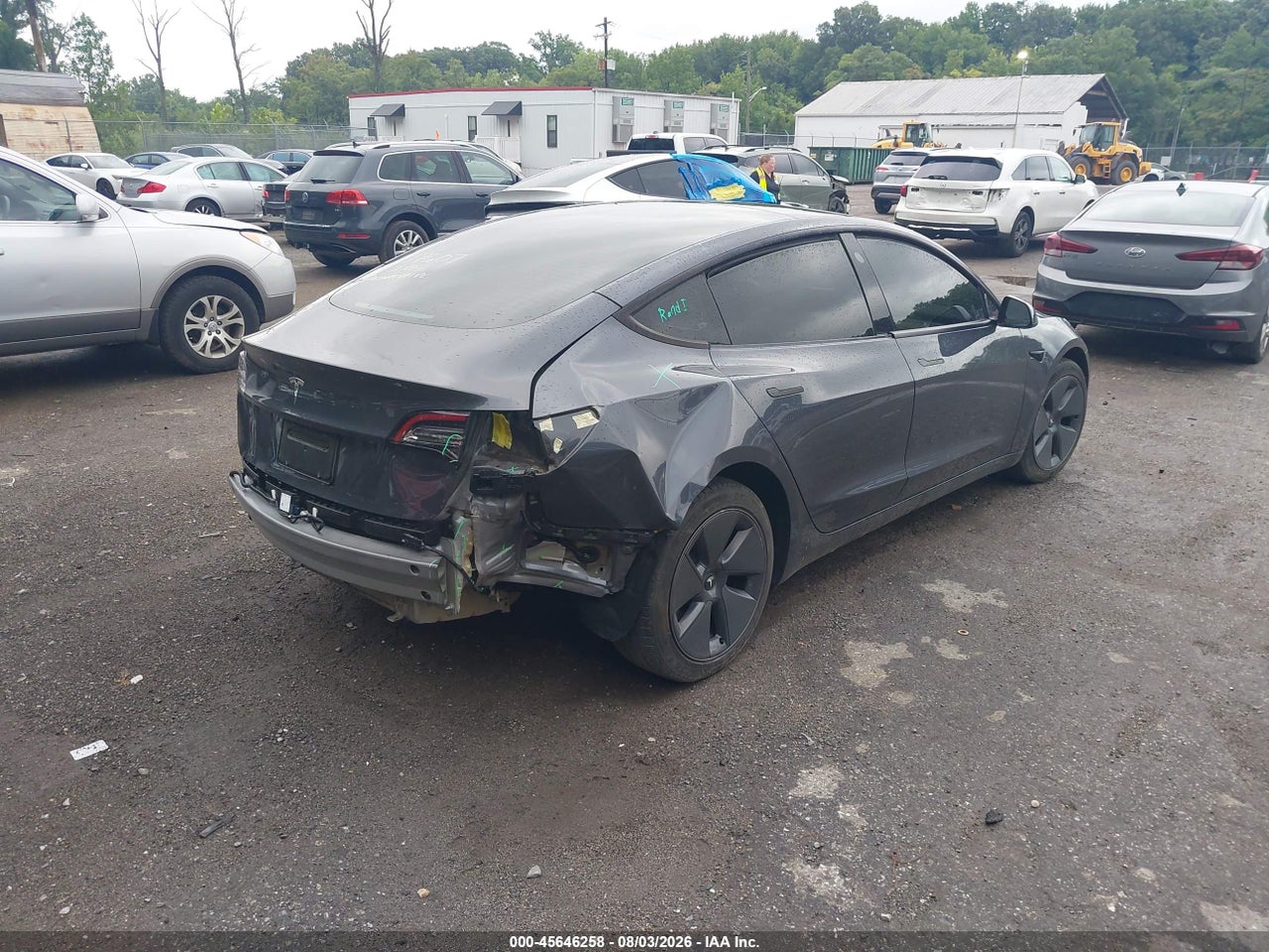 2023 TESLA MODEL 3 REAR-WHEEL DRIVE · 4/10