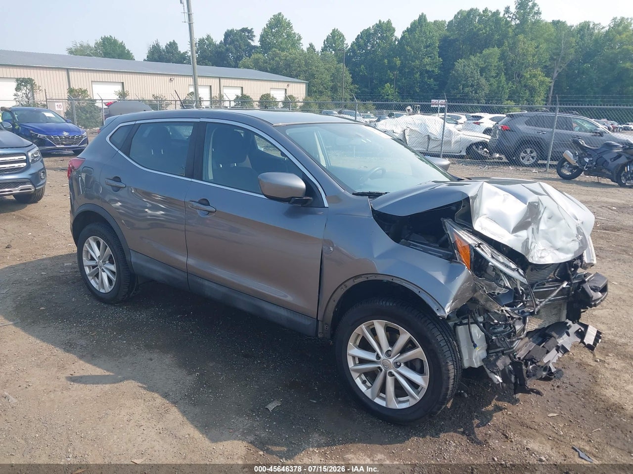 JN1BJ1CP8HW****** · 2017 NISSAN ROGUE SPORT S