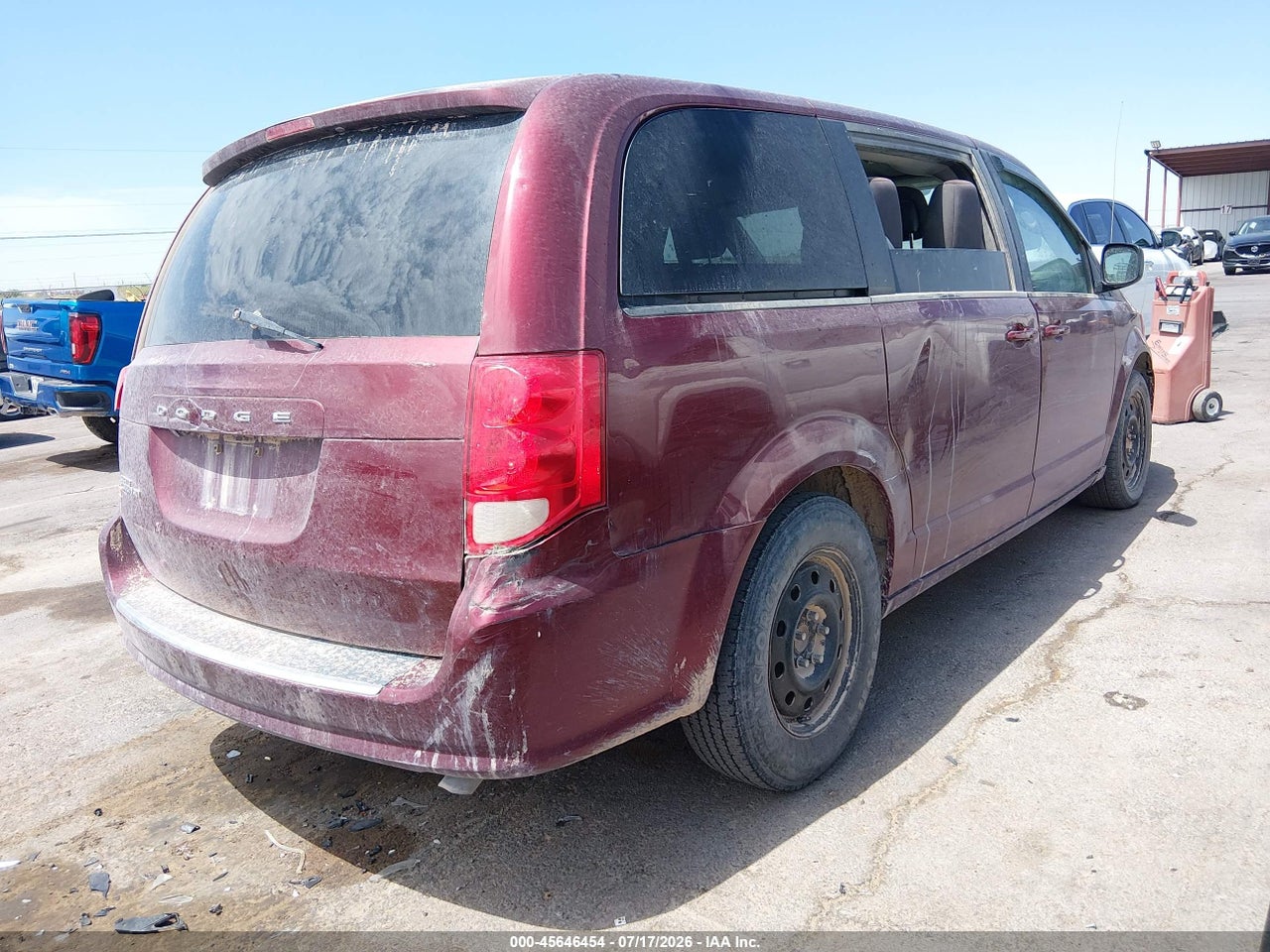 2C4RDGBG4JR****** · 2018 DODGE GRAND CARAVAN SE · 4/11