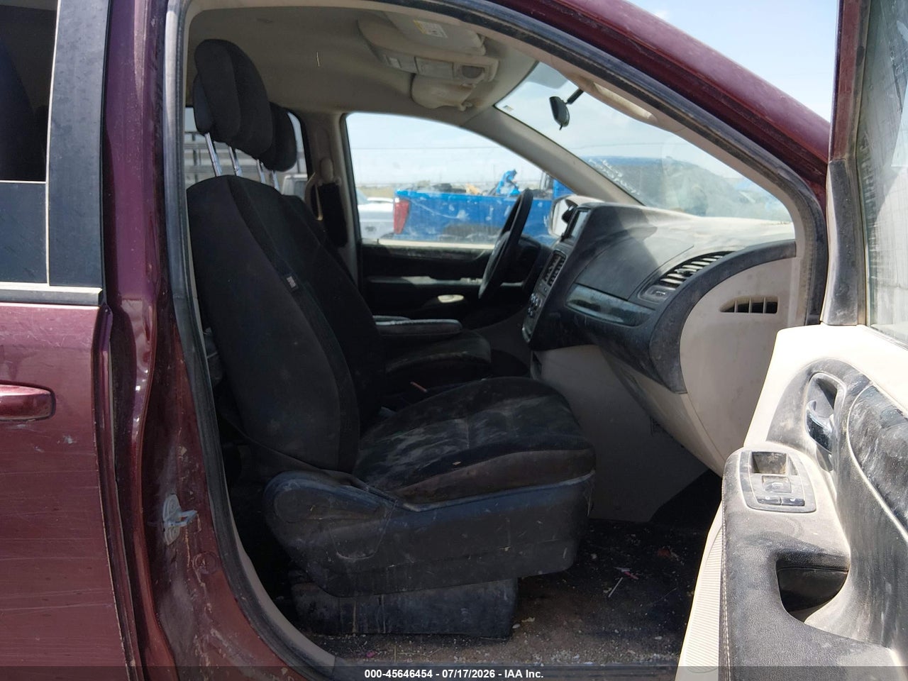 2C4RDGBG4JR****** · 2018 DODGE GRAND CARAVAN SE · 5/11