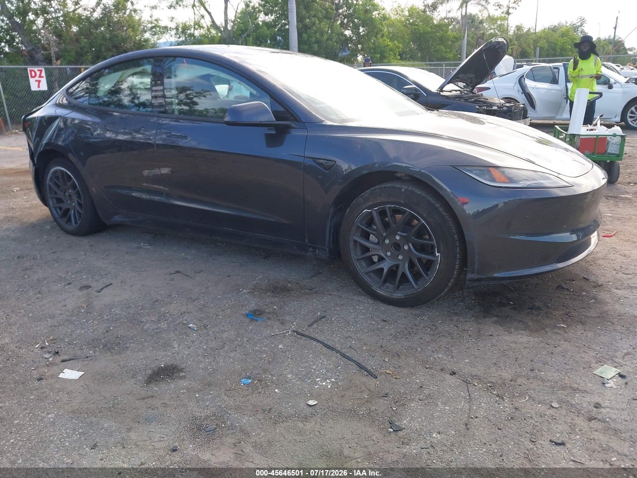 5YJ3E1EA4SF****** · 2025 TESLA MODEL 3 LONG RANGE REAR-WHEEL DRIVE/STANDARD REAR-WHEEL DRIVE