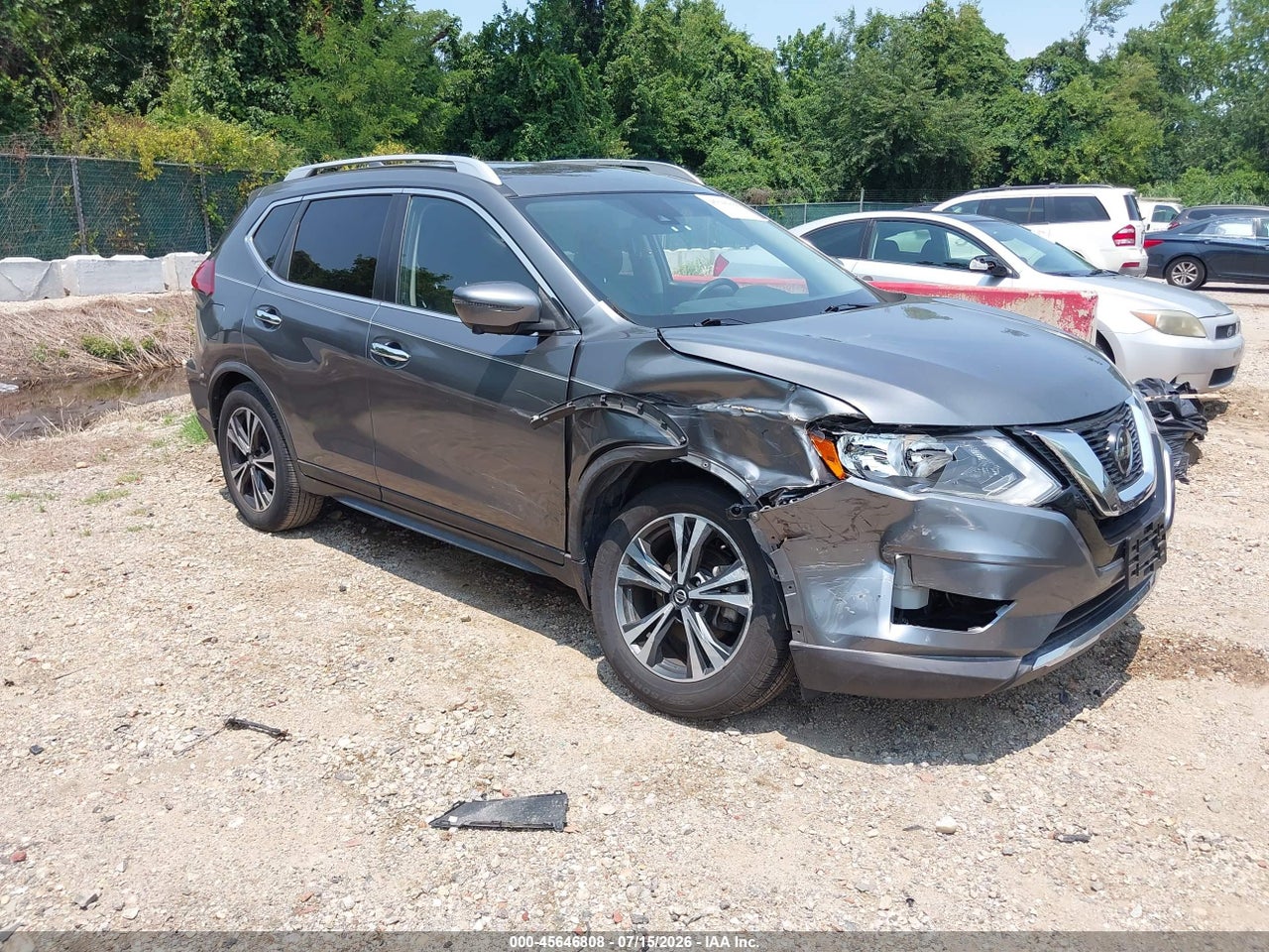 JN8AT2MT8KW****** · 2019 NISSAN ROGUE S/SV