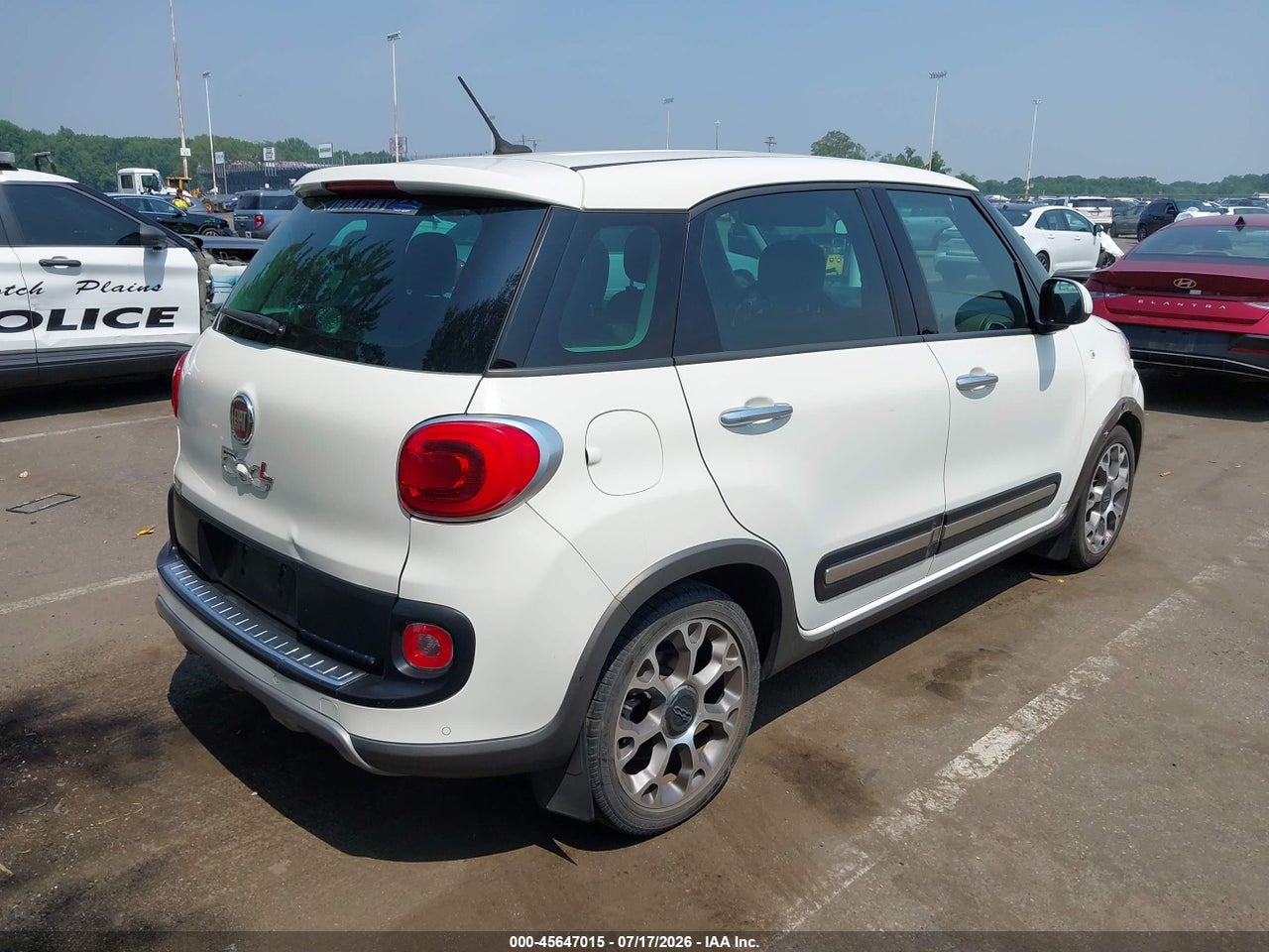 2014 FIAT 500L TREKKING · 4/11