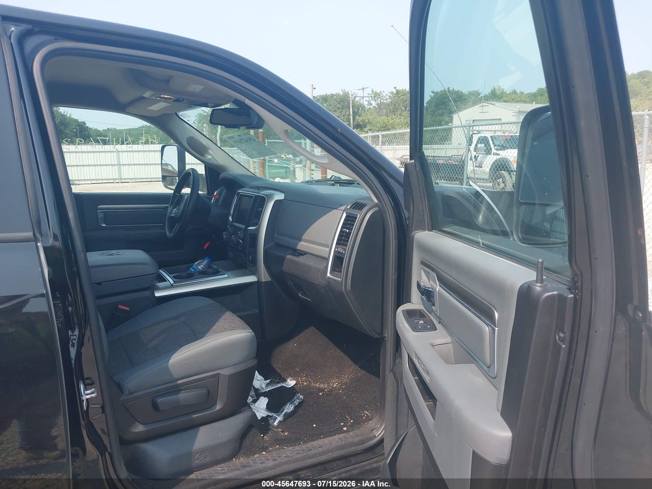2015 RAM 1500 BIG HORN · 5/11