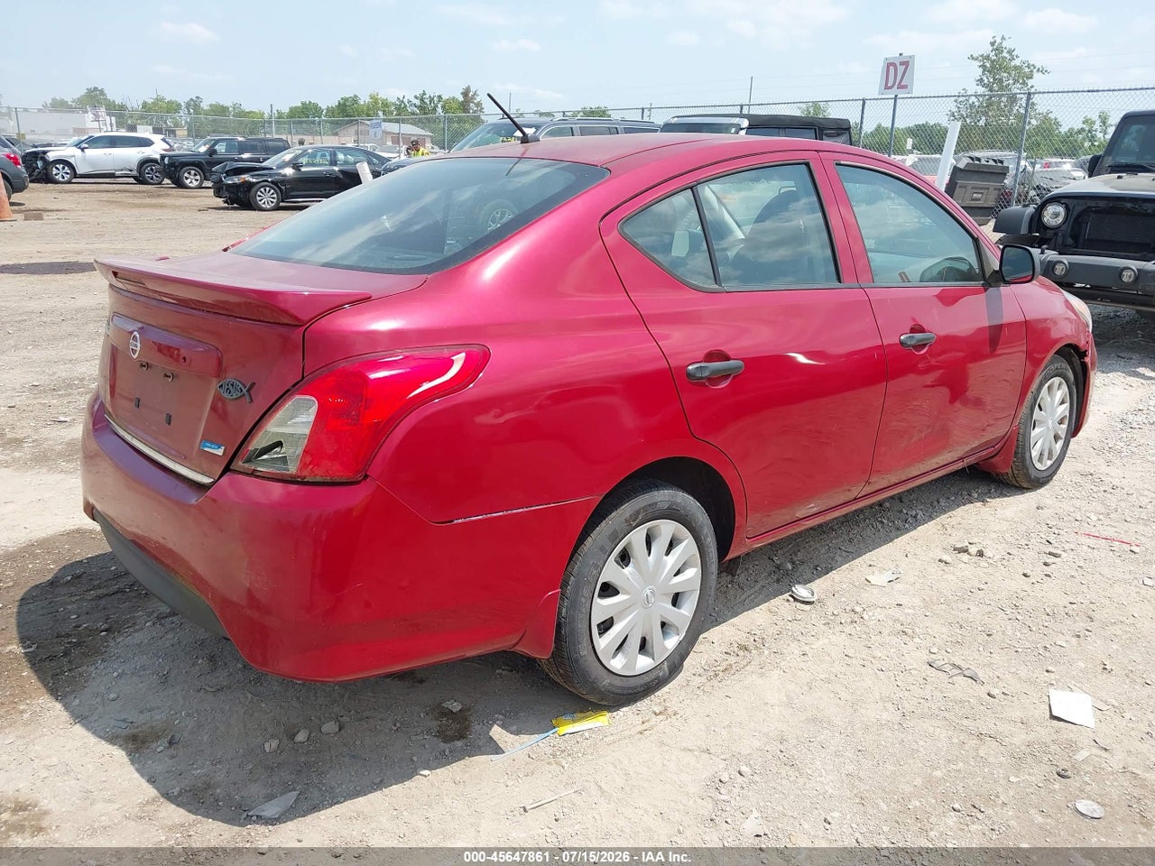 2015 NISSAN VERSA 1.6 S+ · 4/11