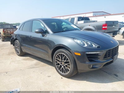 WP1AA2A58JL****** · 2018 PORSCHE MACAN SPORT EDITION