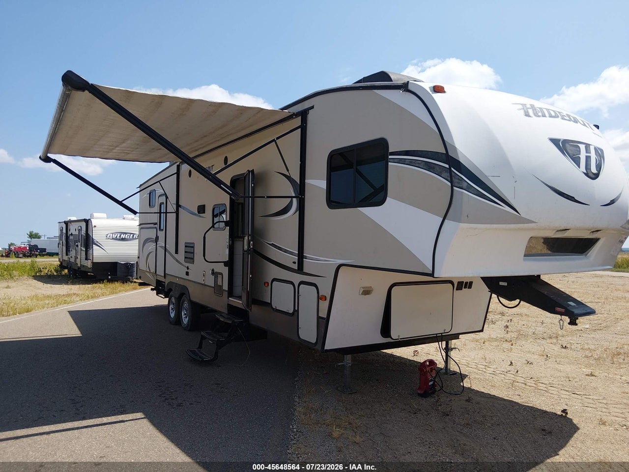 4YDF30822J7****** · 2018 KEYSTONE OTHER