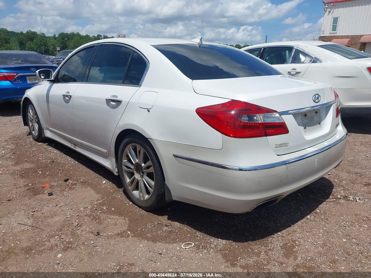 2013 HYUNDAI GENESIS 3.8 · 3/11