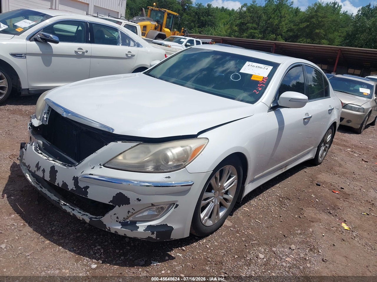 2013 HYUNDAI GENESIS 3.8 · 2/11