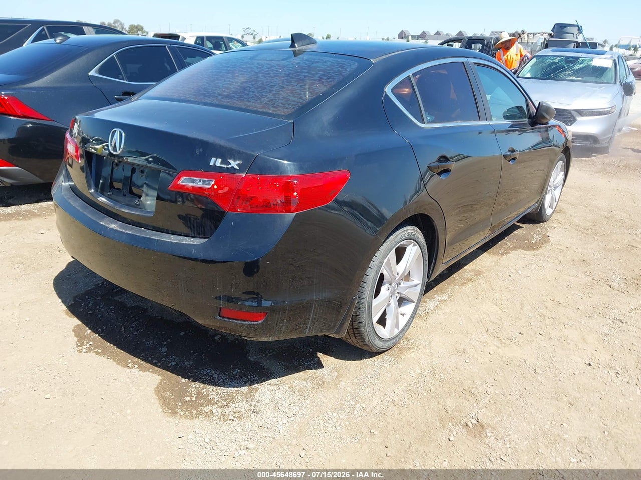 2015 ACURA ILX 2.0L · 4/11