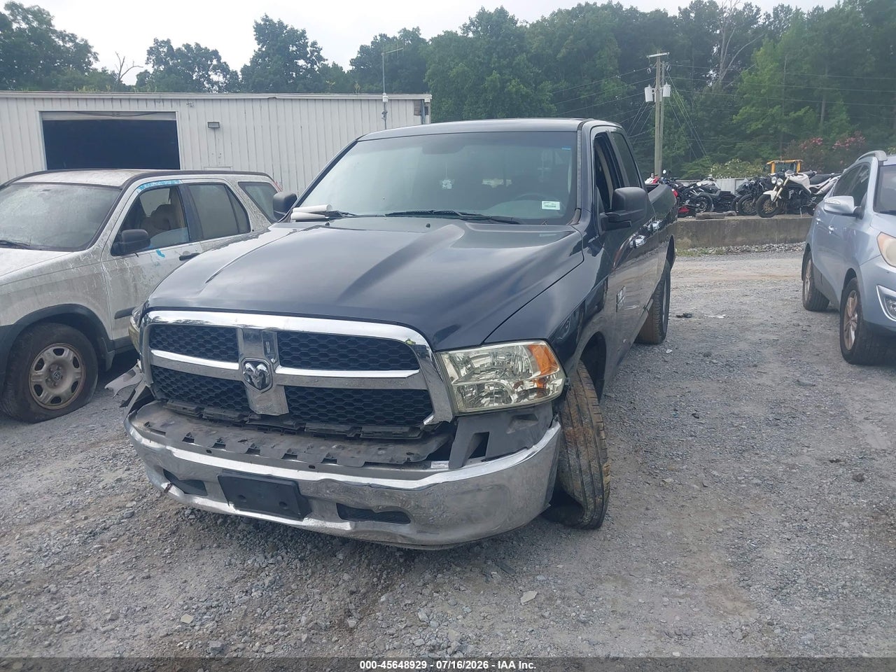 2016 RAM 1500 SLT · 2/11