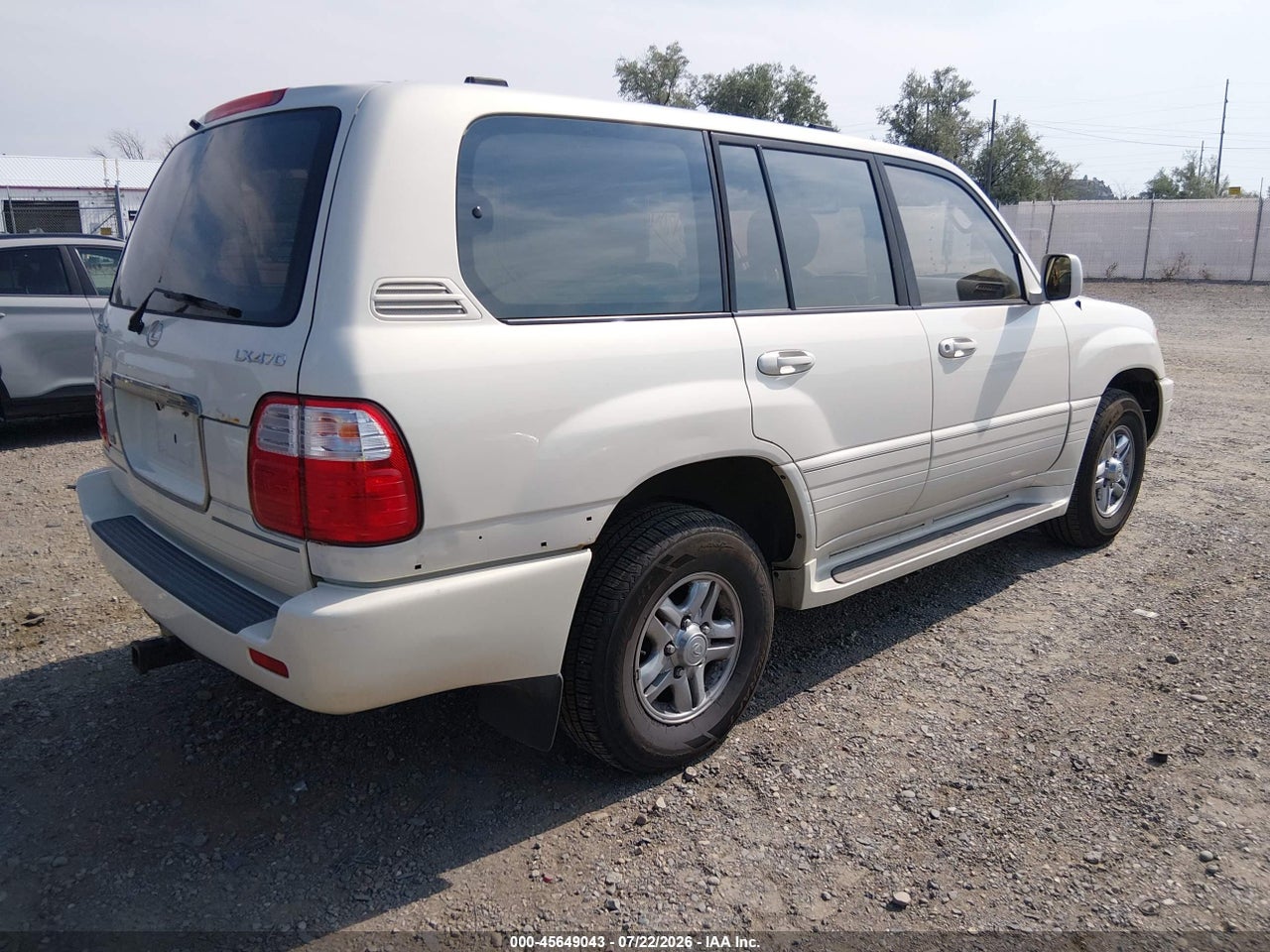 2001 LEXUS LX 470 · 4/11