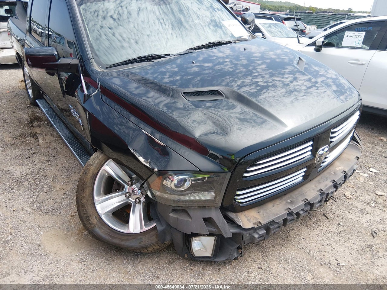 2016 RAM 1500 SPORT · 6/8
