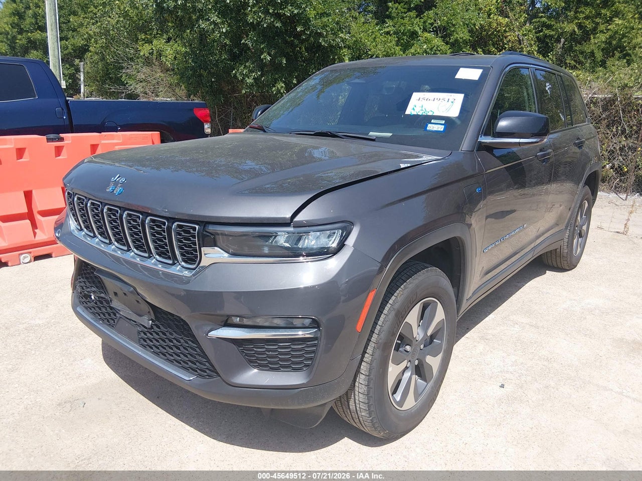 2025 JEEP GRAND CHEROKEE 4XE   · 2/11