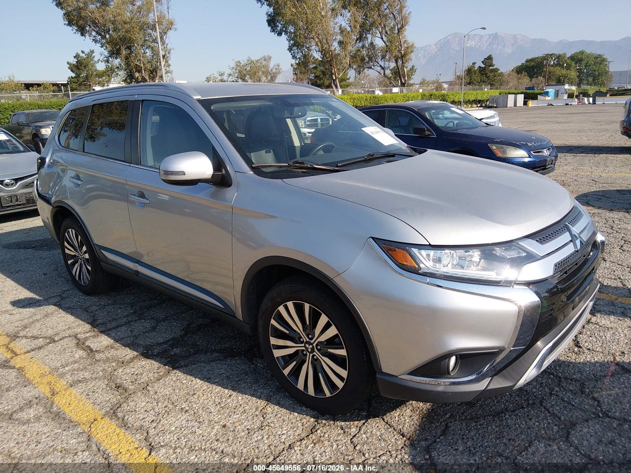 JA4AD3A3XKZ****** · 2019 MITSUBISHI OUTLANDER SEL