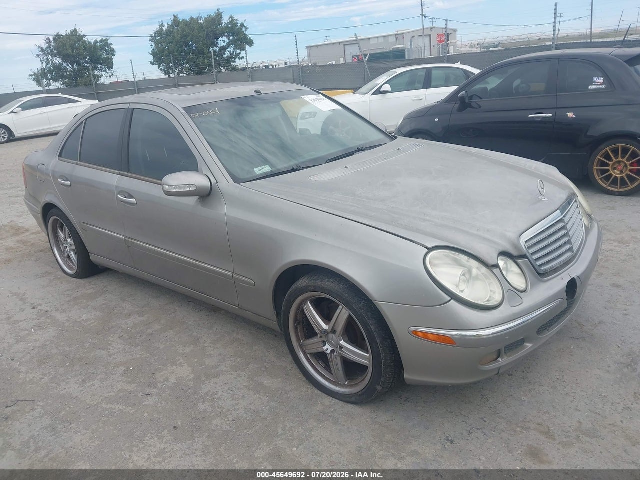 WDBUF65J65A****** · 2005 MERCEDES-BENZ E 320