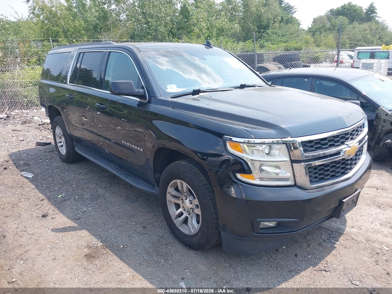 1GNSKHKC2HR****** · 2017 CHEVROLET SUBURBAN LT