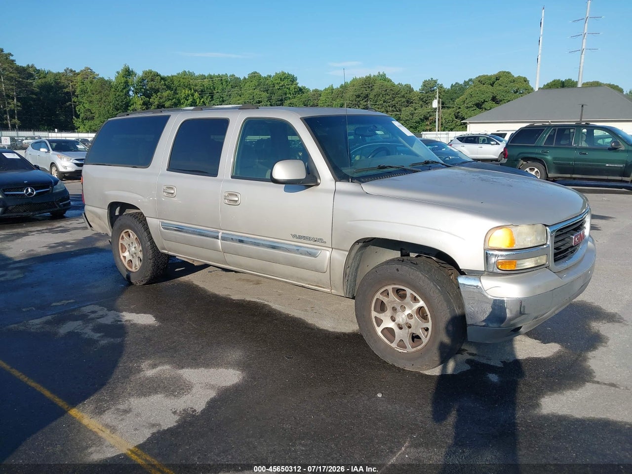 1GKEC16Z65R****** · 2005 GMC YUKON XL 1500 SLE