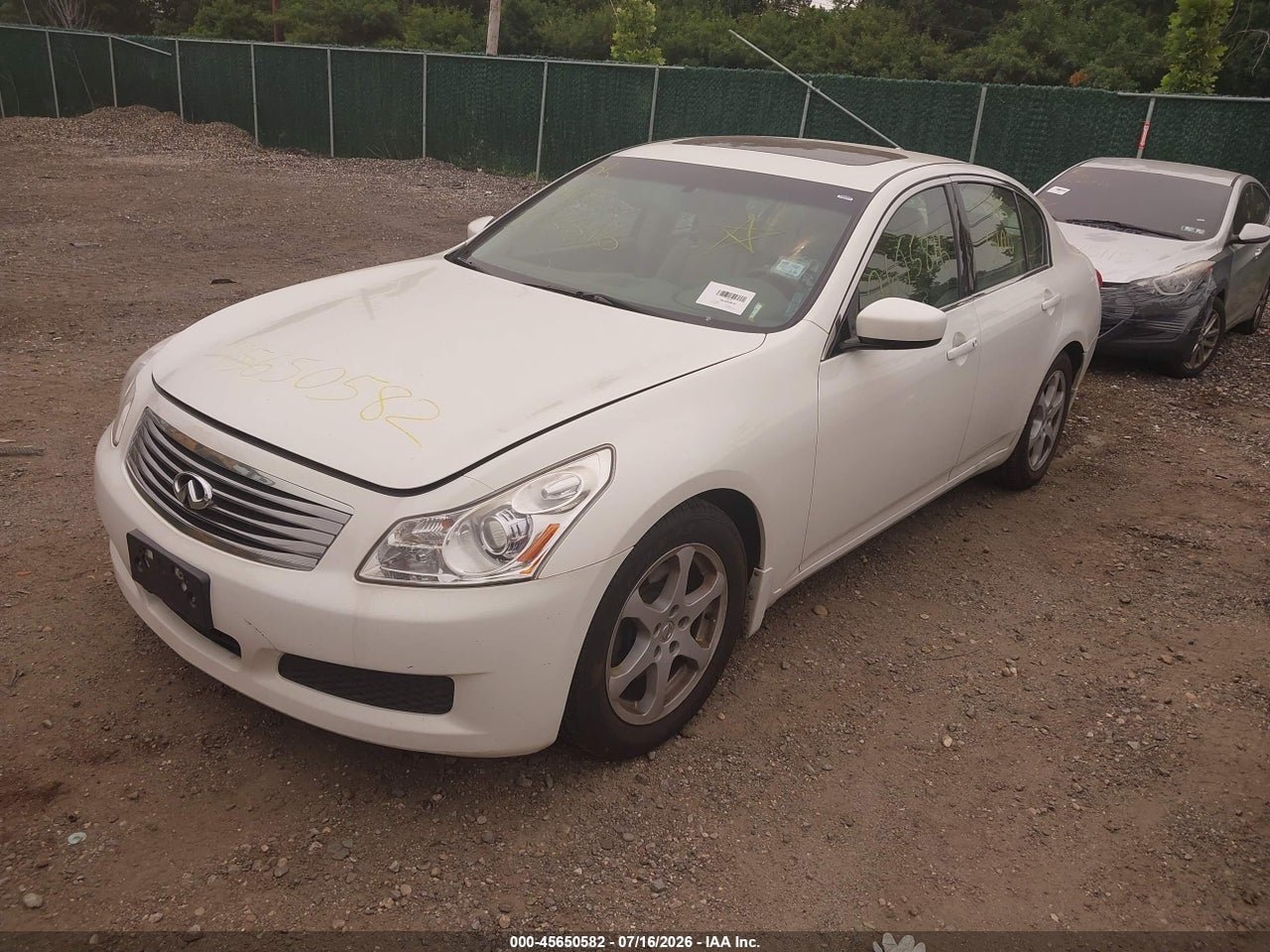 2009 INFINITI G37X · 2/11