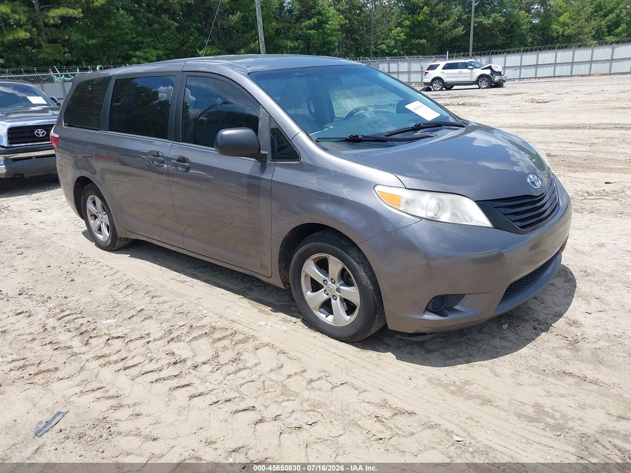 5TDZZ3DC9HS****** · 2017 TOYOTA SIENNA L 7 PASSENGER