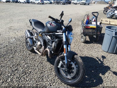 2015 DUCATI MONSTER 821
