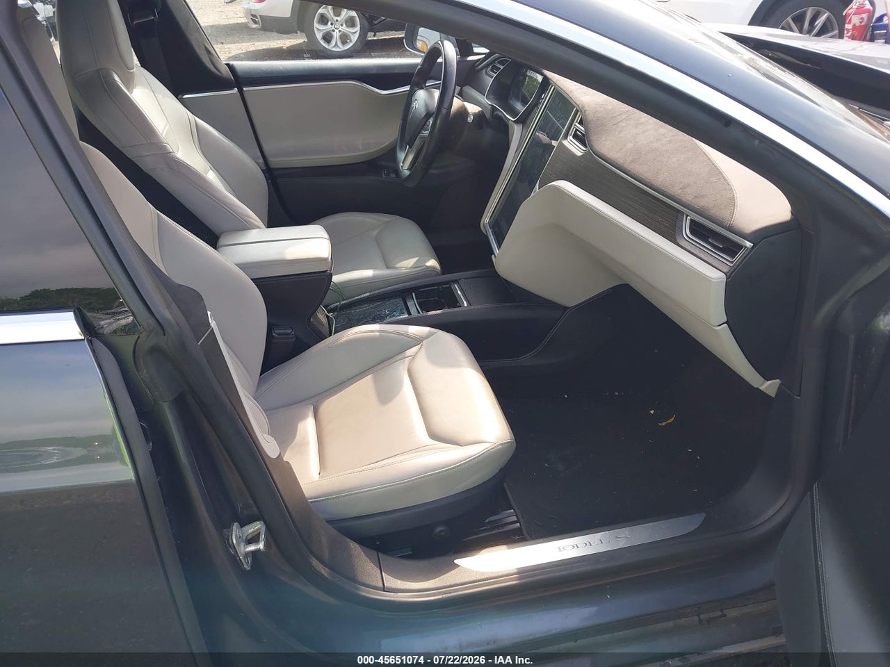 2015 TESLA MODEL S 70D/85D/P85D · 5/11
