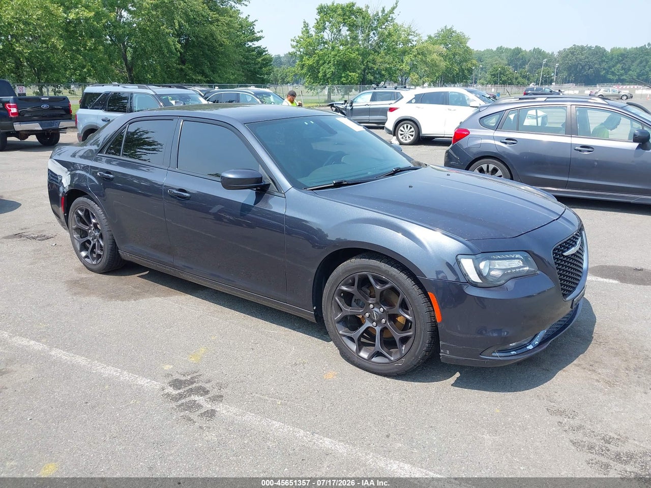 2C3CCABG8KH****** · 2019 CHRYSLER 300