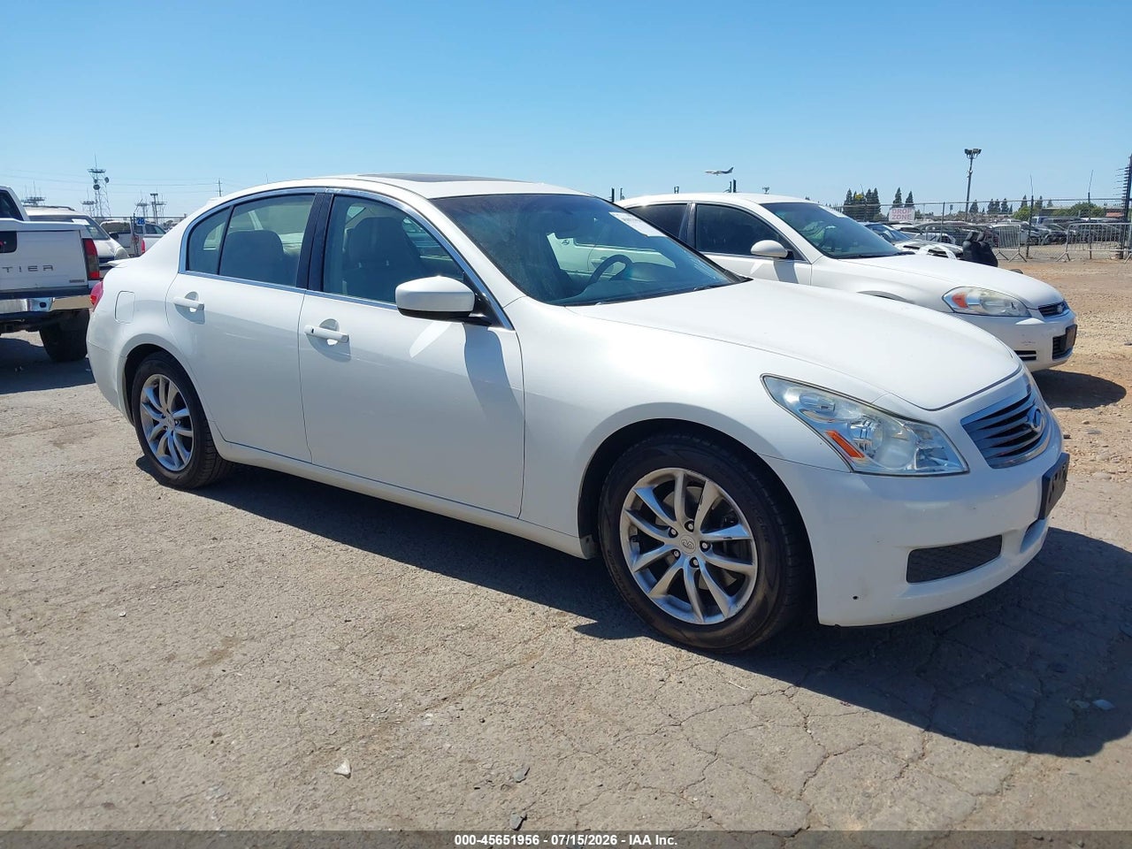 JNKCV61E39M****** · 2009 INFINITI G37 JOURNEY