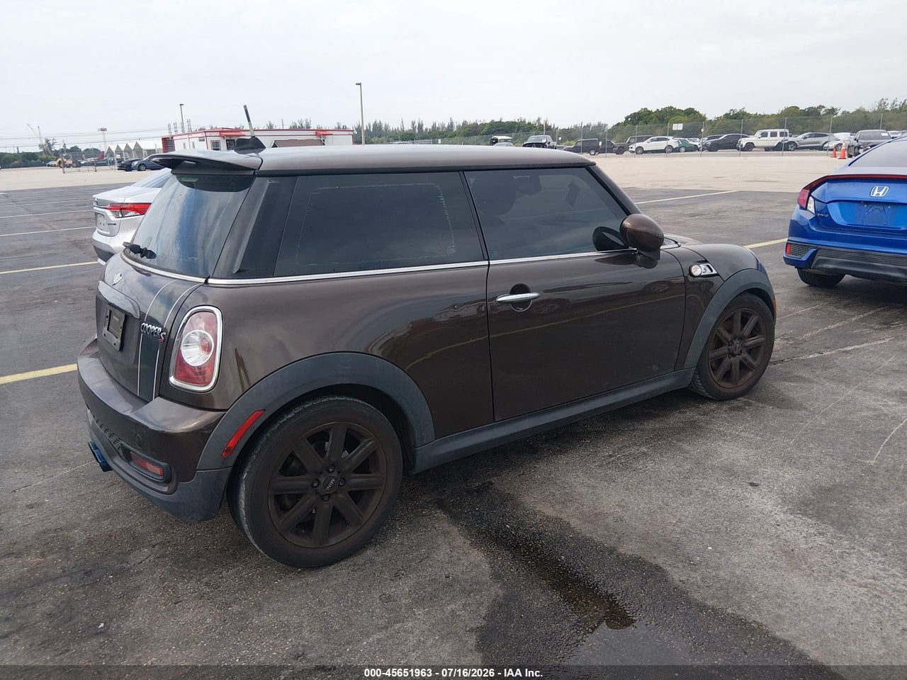 2011 MINI COOPER S · 4/11
