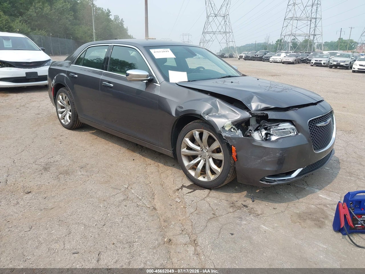 2C3CCAEG3KH****** · 2019 CHRYSLER 300 LIMITED