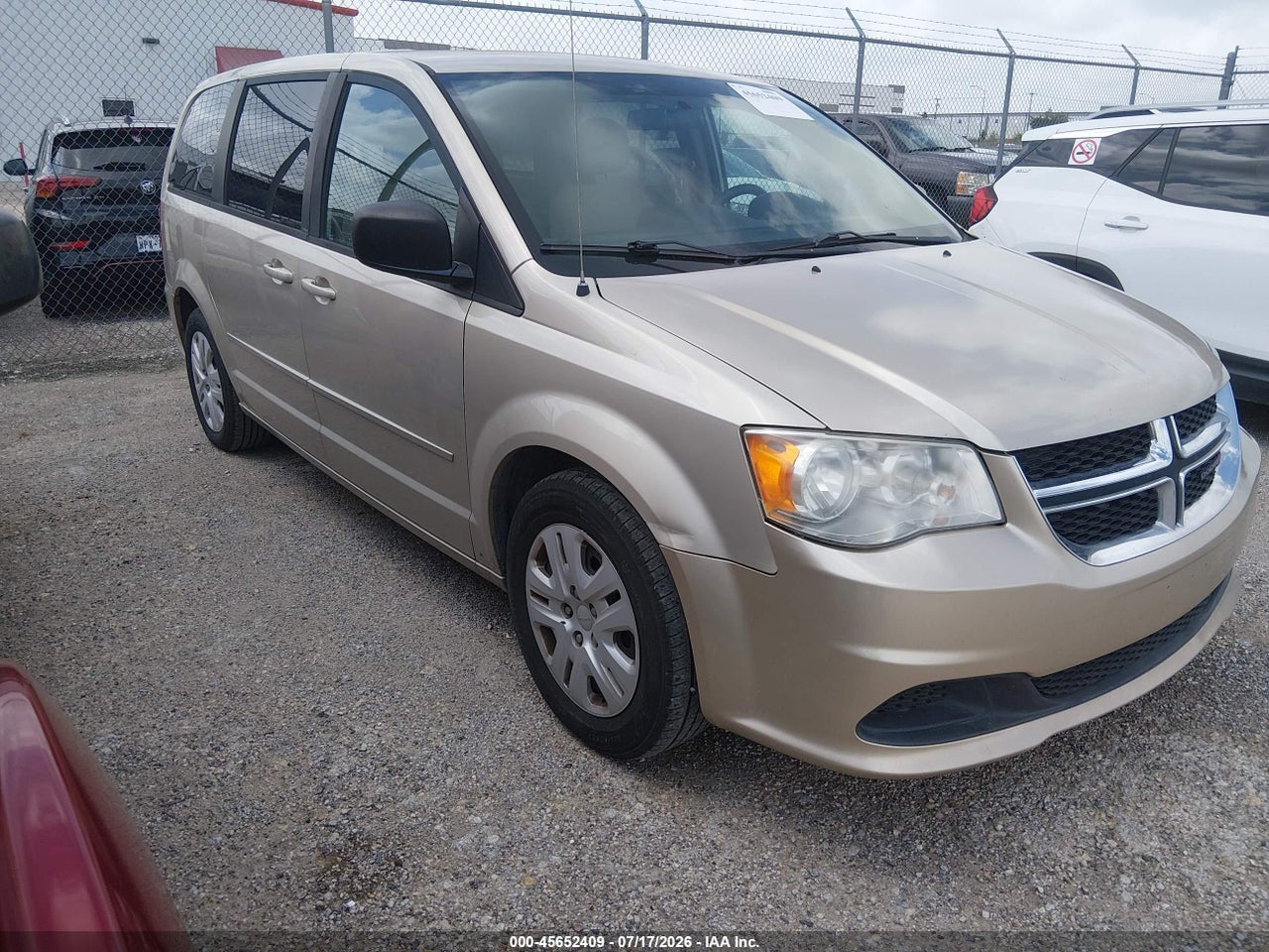 2C4RDGBG8ER****** · 2014 DODGE GRAND CARAVAN SE