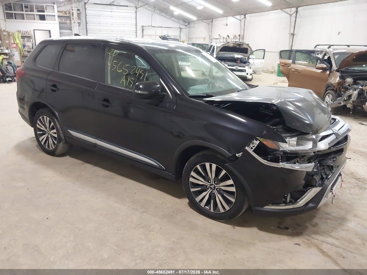 JA4AZ3A3XKZ****** · 2019 MITSUBISHI OUTLANDER SE