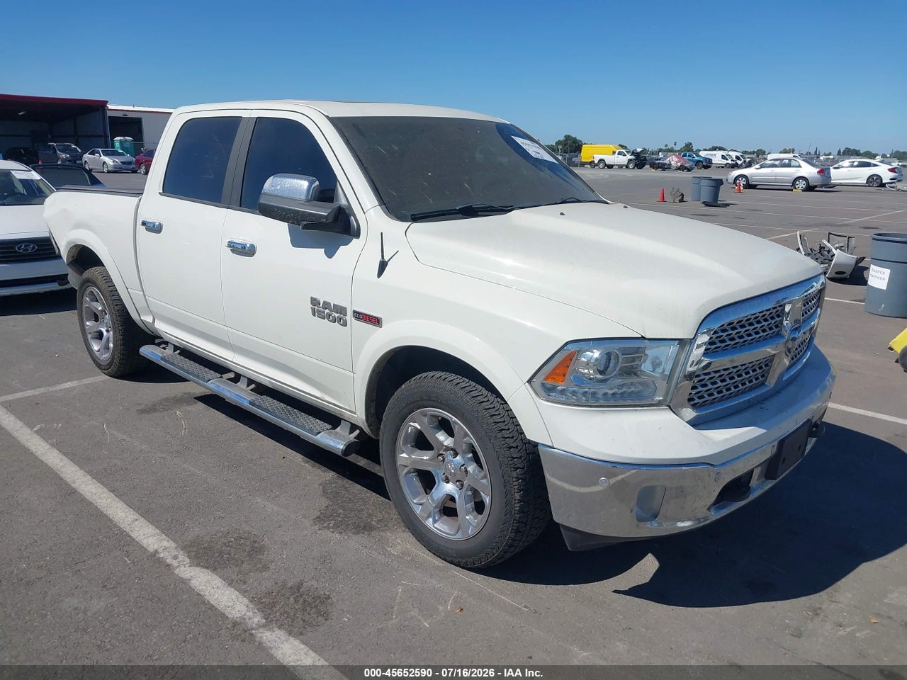 1C6RR7NM6JS****** · 2018 RAM 1500 LARAMIE  4X4 5'7 BOX