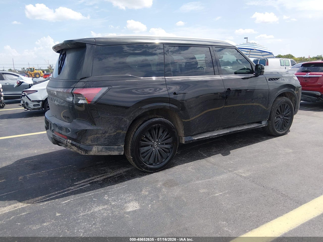 2026 INFINITI QX80 LUXE · 4/11