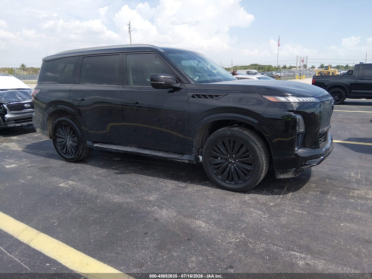 JN8AZ3BA8T9****** · 2026 INFINITI QX80 LUXE