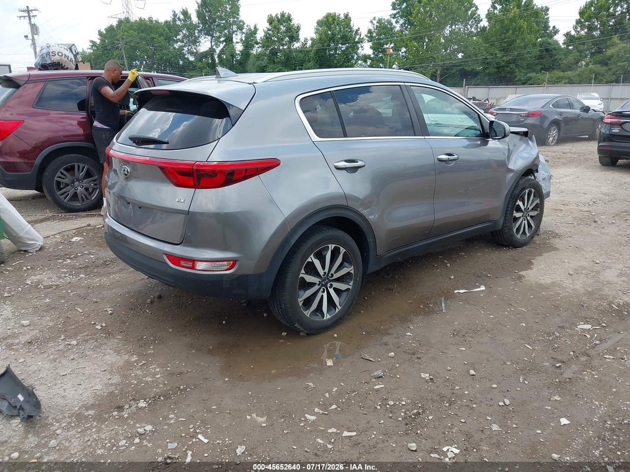 2017 KIA SPORTAGE EX · 4/11